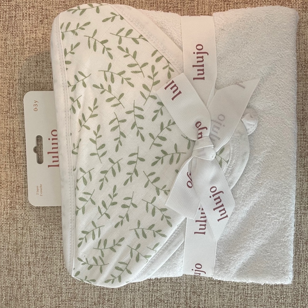 Lulujo Hooded towel